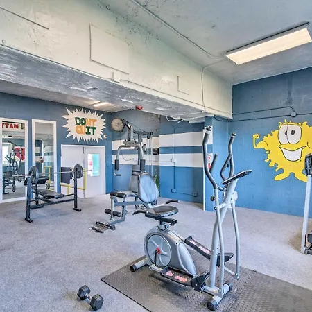 Beachside Corpus Christi Condo With Amenities!